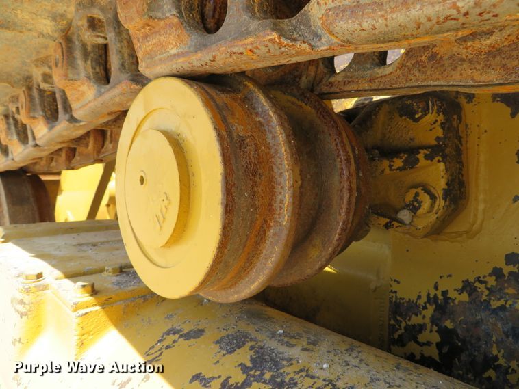 image for item DE8128 1988 Caterpillar 963 LGP track loader