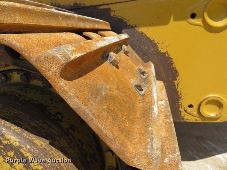 image for item DE8128 1988 Caterpillar 963 LGP track loader