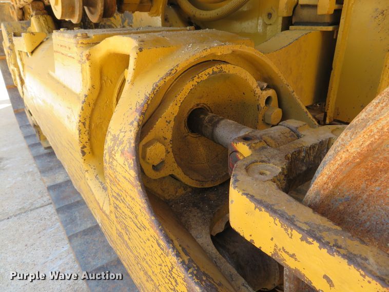 image for item DE8128 1988 Caterpillar 963 LGP track loader
