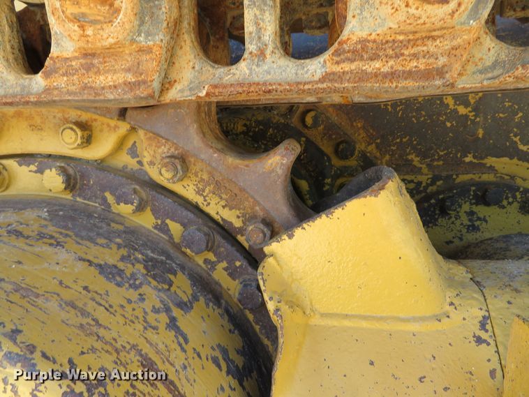 image for item DE8128 1988 Caterpillar 963 LGP track loader