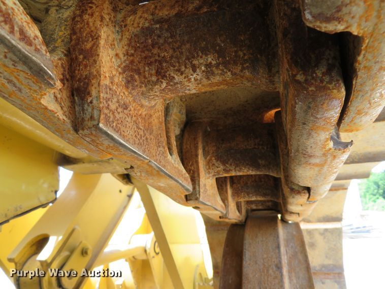 image for item DE8128 1988 Caterpillar 963 LGP track loader