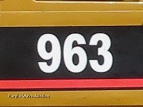 image for item DE8128 1988 Caterpillar 963 LGP track loader