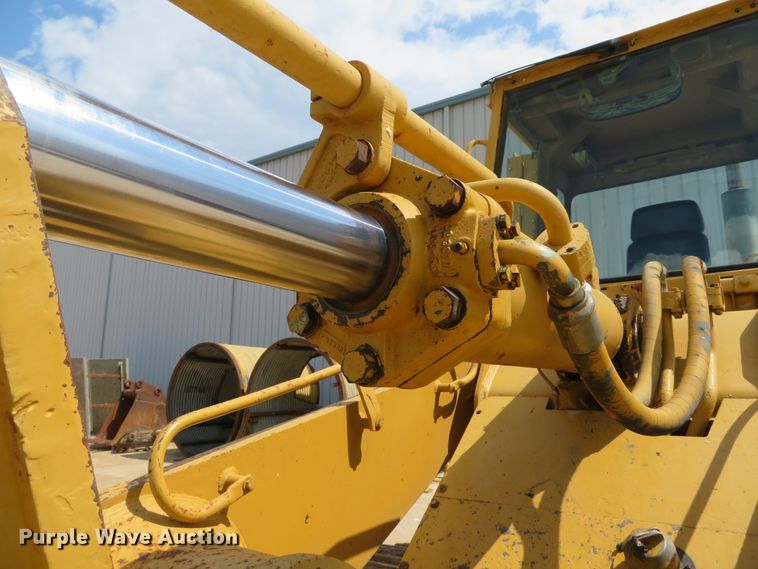 image for item DE8129 1986 Caterpillar 963 LGP track loader