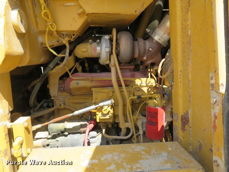 image for item DE8129 1986 Caterpillar 963 LGP track loader