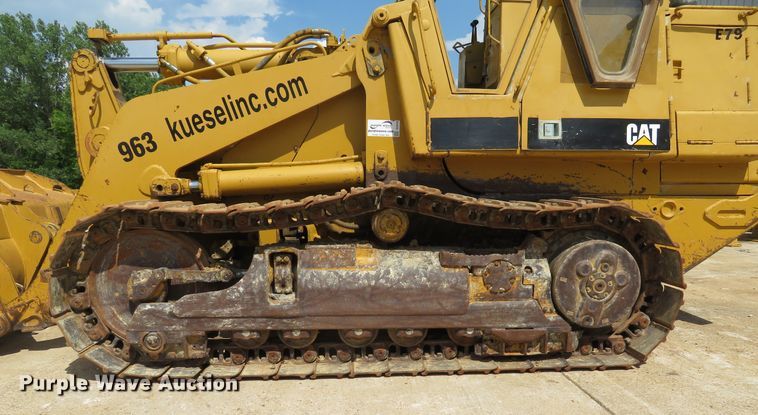 image for item DE8129 1986 Caterpillar 963 LGP track loader