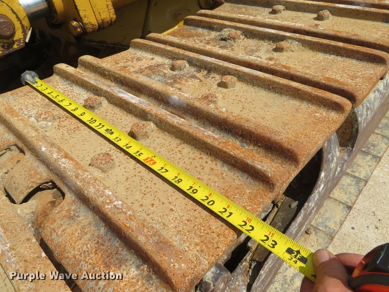 image for item DE8129 1986 Caterpillar 963 LGP track loader