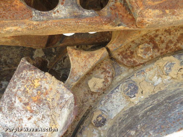 image for item DE8129 1986 Caterpillar 963 LGP track loader