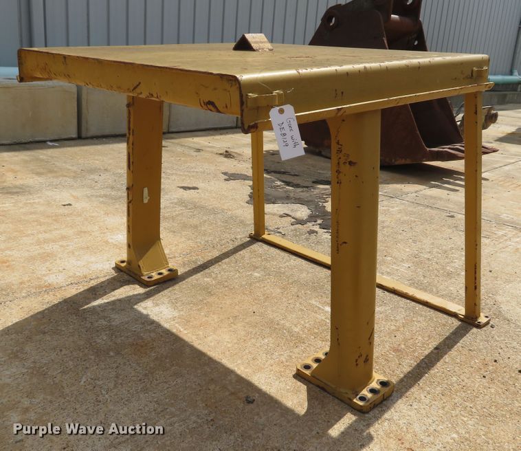 image for item DE8129 1986 Caterpillar 963 LGP track loader