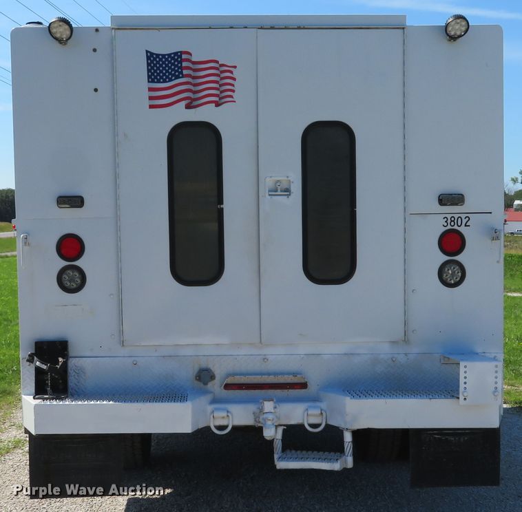 image for item DE8166 2011 Ford F550 Super Duty XL service truck