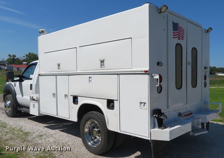 image for item DE8166 2011 Ford F550 Super Duty XL service truck