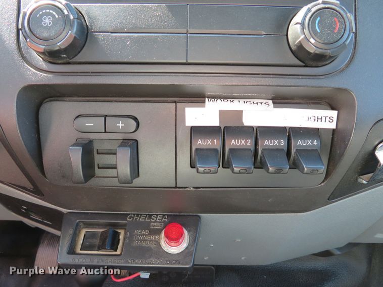 image for item DE8166 2011 Ford F550 Super Duty XL service truck