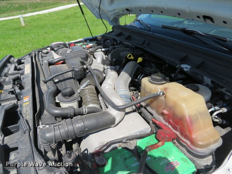 image for item DE8166 2011 Ford F550 Super Duty XL service truck