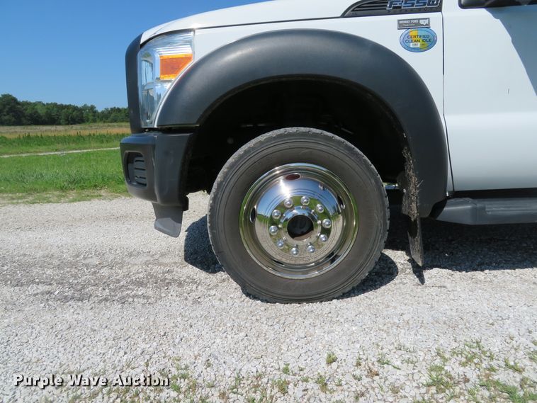 image for item DE8166 2011 Ford F550 Super Duty XL service truck
