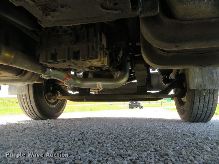 image for item DE8167 2006 GMC C8500 service truck