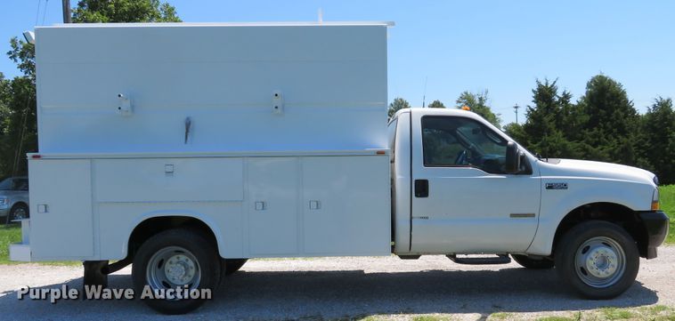 image for item DE8168 2003 Ford F550 Super Duty XL service truck