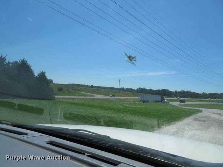 image for item DE8168 2003 Ford F550 Super Duty XL service truck