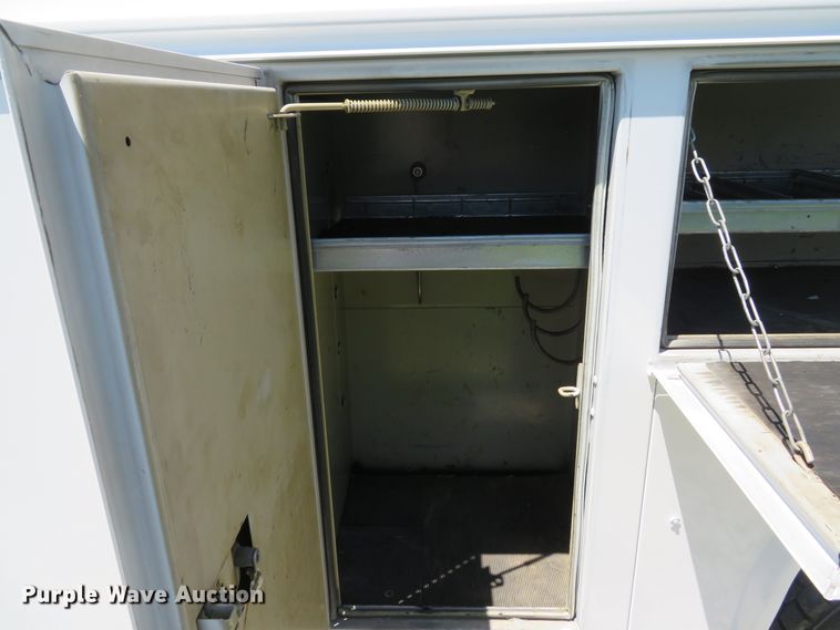 image for item DE8168 2003 Ford F550 Super Duty XL service truck