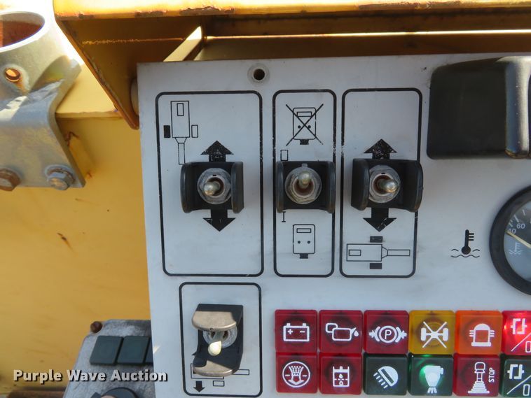 image for item DE8171 2001 Bitelli SF60T3 cold planer