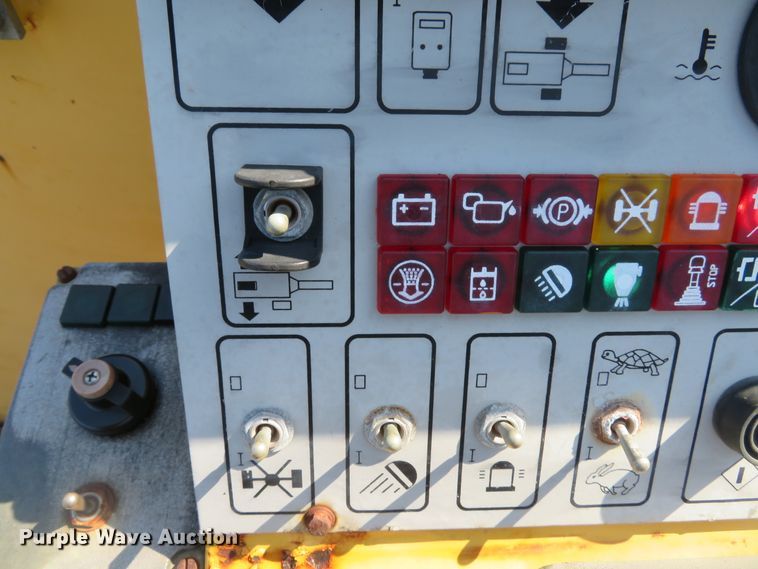 image for item DE8171 2001 Bitelli SF60T3 cold planer