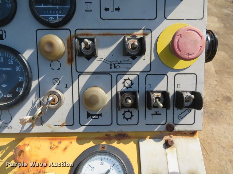 image for item DE8171 2001 Bitelli SF60T3 cold planer