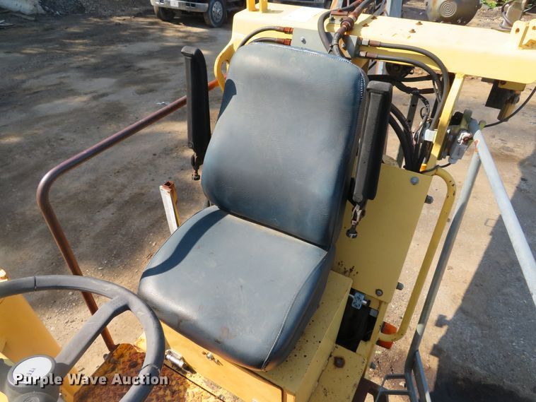 image for item DE8171 2001 Bitelli SF60T3 cold planer