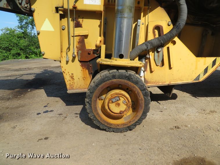 image for item DE8171 2001 Bitelli SF60T3 cold planer