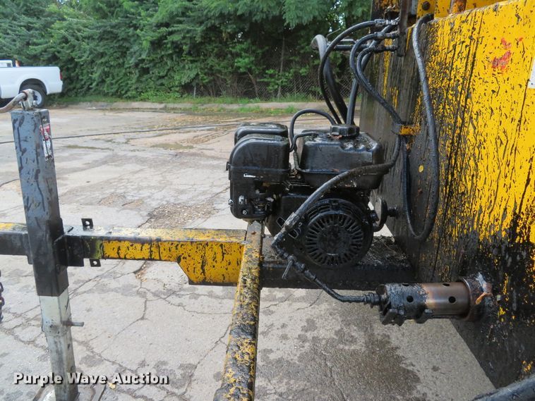 image for item DE8174 Lee Boy L250T asphalt trailer