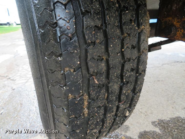 image for item DE8174 Lee Boy L250T asphalt trailer