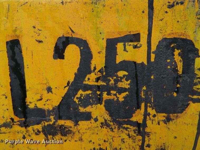 image for item DE8174 Lee Boy L250T asphalt trailer