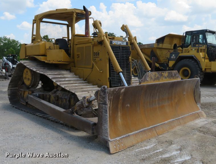 image for item DE8175 1992 Caterpillar D6H LGP Series II dozer