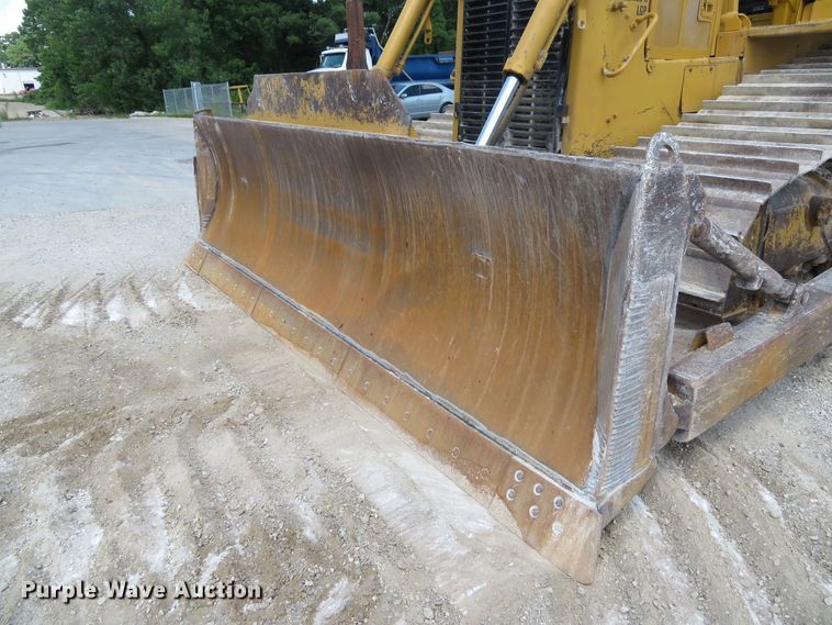 image for item DE8175 1992 Caterpillar D6H LGP Series II dozer