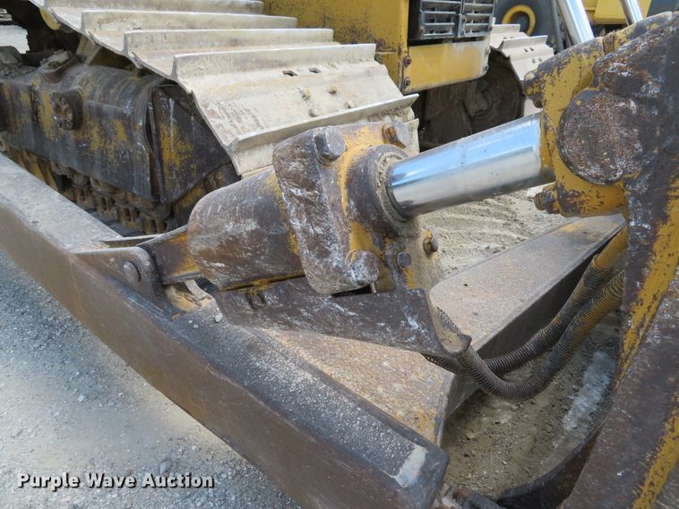 image for item DE8175 1992 Caterpillar D6H LGP Series II dozer