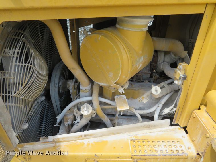 image for item DE8175 1992 Caterpillar D6H LGP Series II dozer
