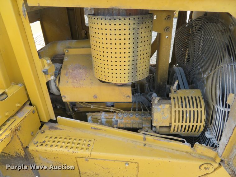 image for item DE8175 1992 Caterpillar D6H LGP Series II dozer