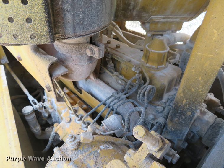 image for item DE8175 1992 Caterpillar D6H LGP Series II dozer