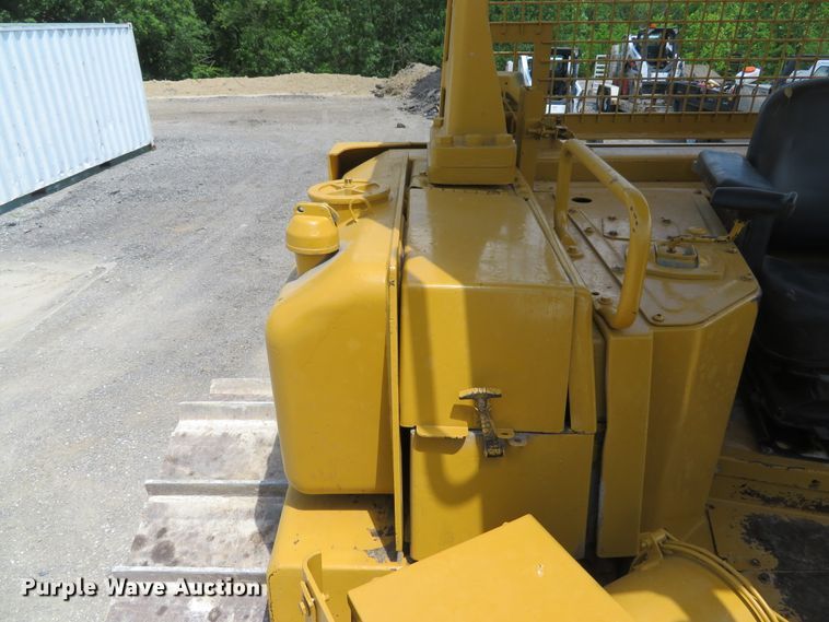 image for item DE8175 1992 Caterpillar D6H LGP Series II dozer