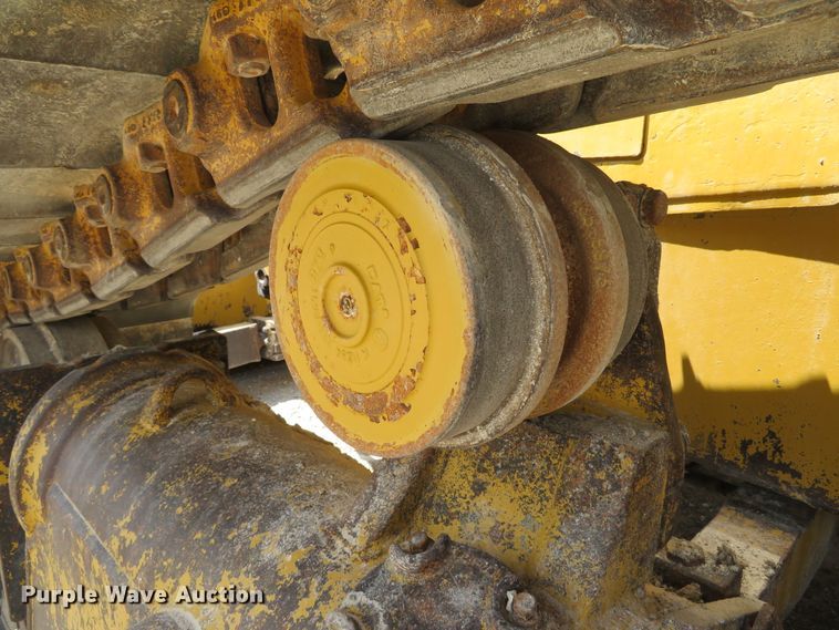 image for item DE8175 1992 Caterpillar D6H LGP Series II dozer