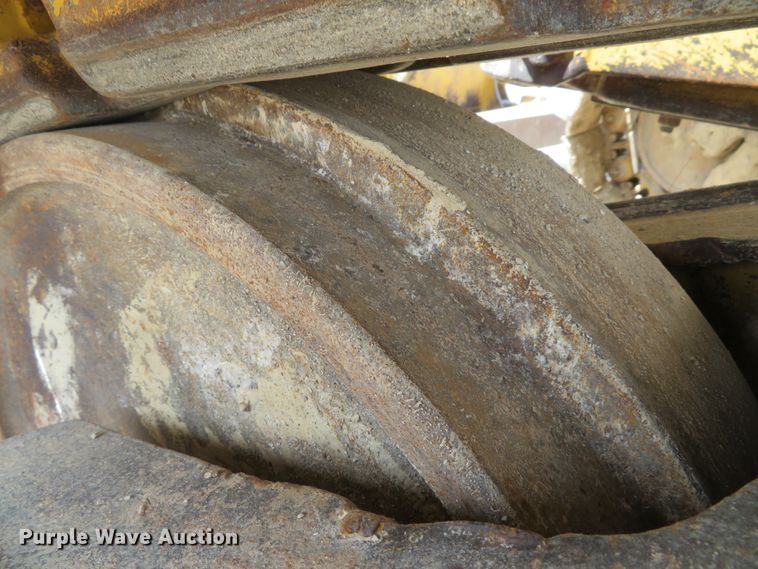 image for item DE8175 1992 Caterpillar D6H LGP Series II dozer