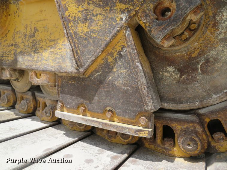 image for item DE8175 1992 Caterpillar D6H LGP Series II dozer