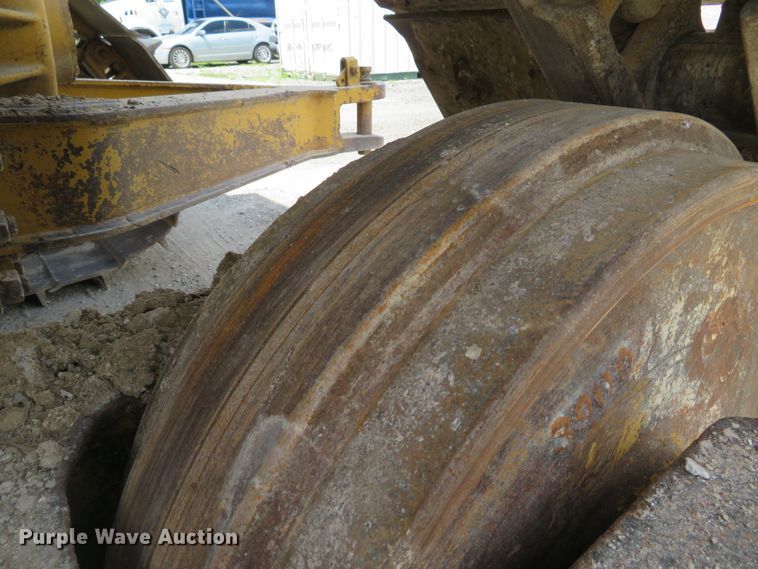 image for item DE8175 1992 Caterpillar D6H LGP Series II dozer