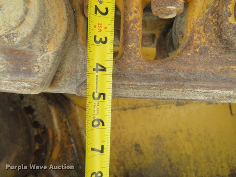 image for item DE8175 1992 Caterpillar D6H LGP Series II dozer