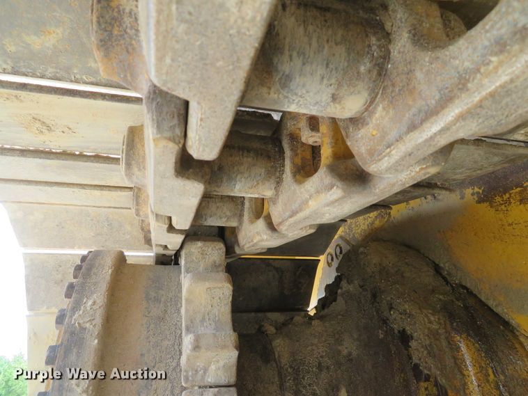 image for item DE8175 1992 Caterpillar D6H LGP Series II dozer