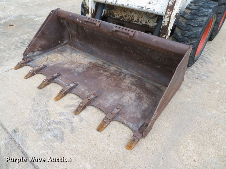 image for item DE8176 2005 Bobcat S185 skid steer