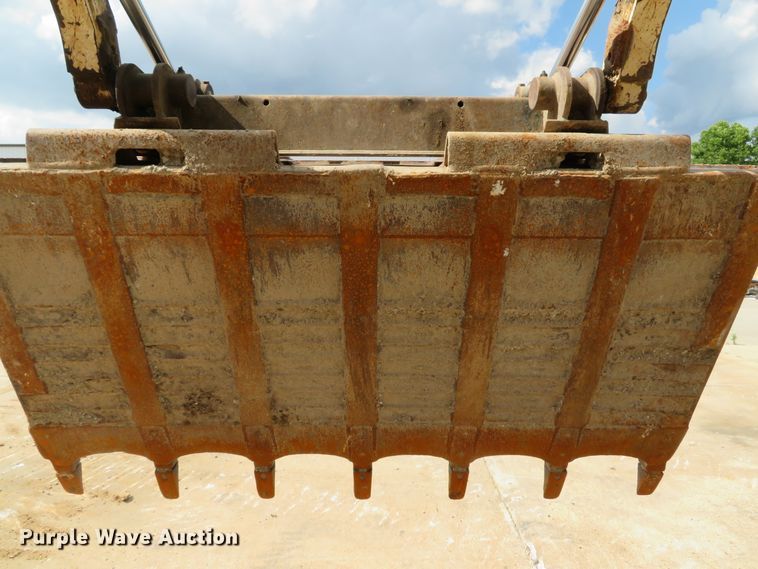 image for item DE8176 2005 Bobcat S185 skid steer