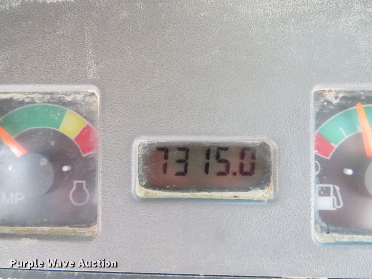 image for item DE8176 2005 Bobcat S185 skid steer