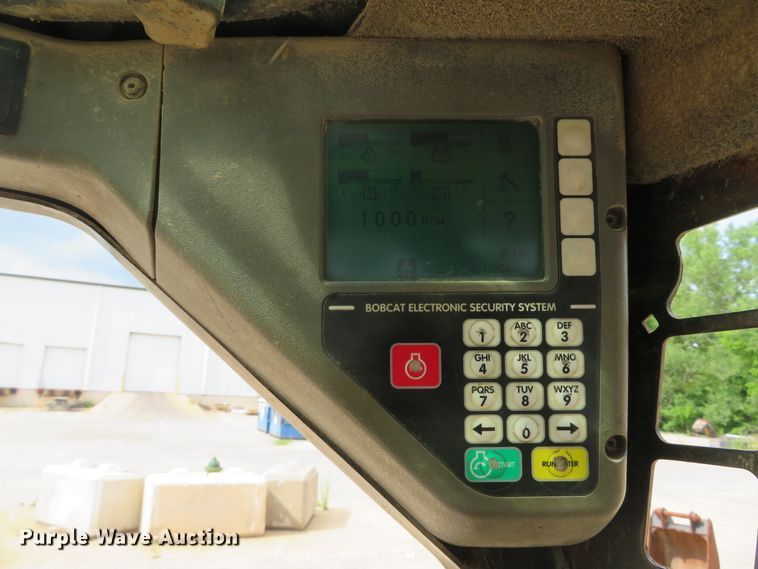 image for item DE8176 2005 Bobcat S185 skid steer