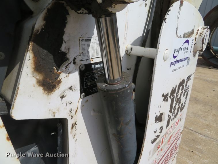image for item DE8176 2005 Bobcat S185 skid steer