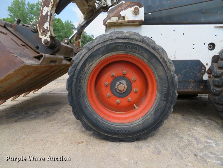 image for item DE8176 2005 Bobcat S185 skid steer