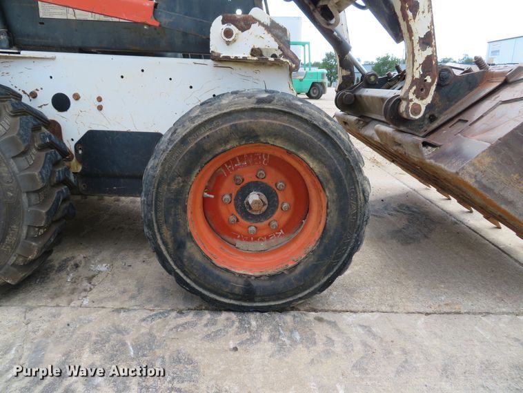 image for item DE8176 2005 Bobcat S185 skid steer