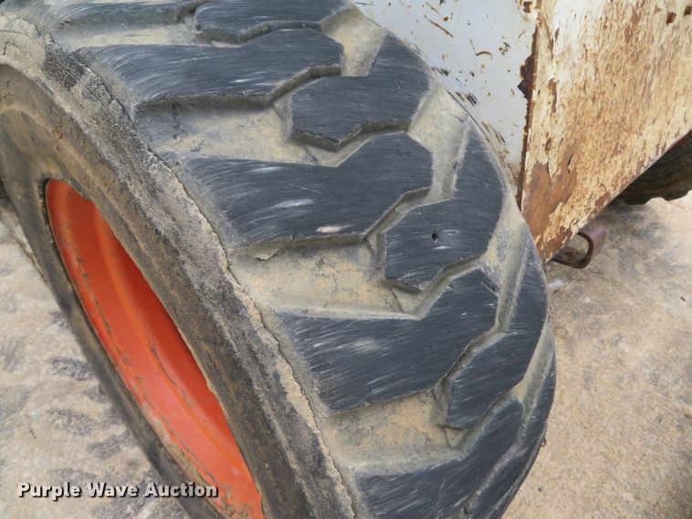 image for item DE8176 2005 Bobcat S185 skid steer